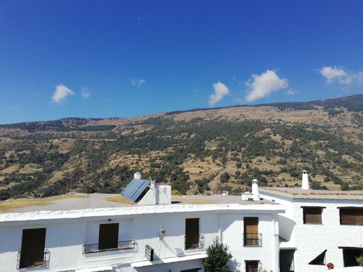 Apartamentos Cerro Negro Capileira Luaran gambar